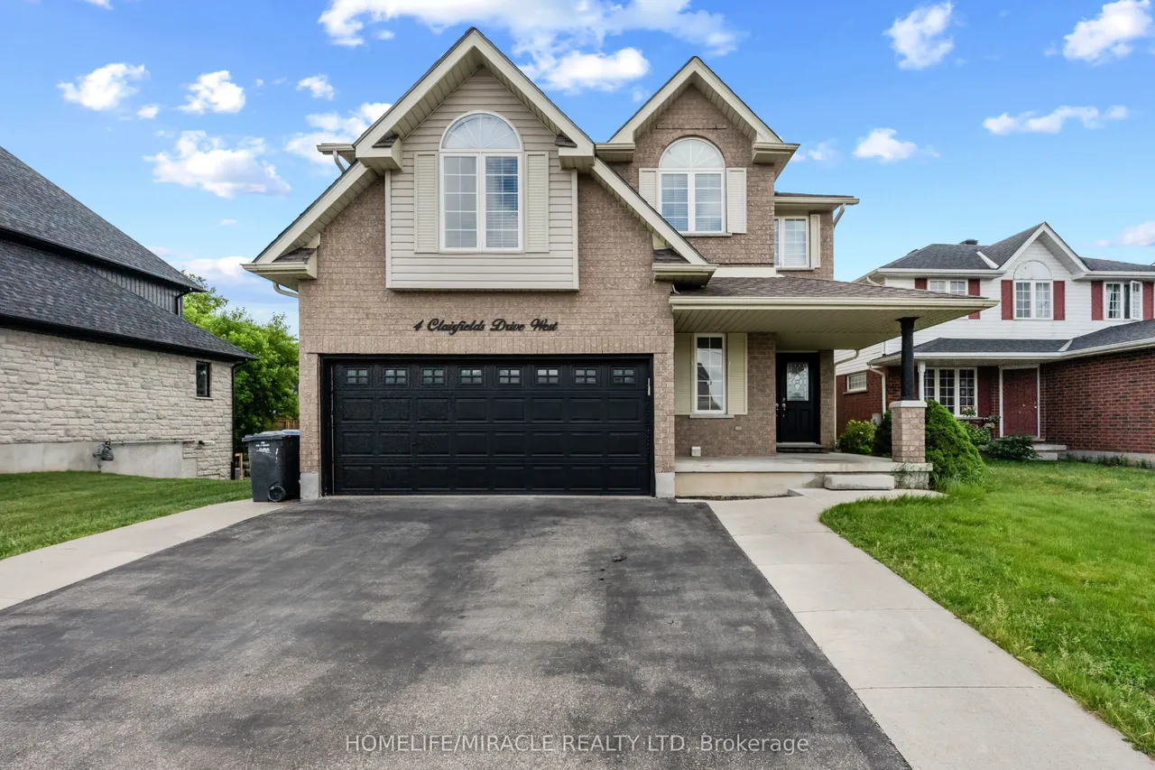 4 Clairfields Drive W — photo 2
