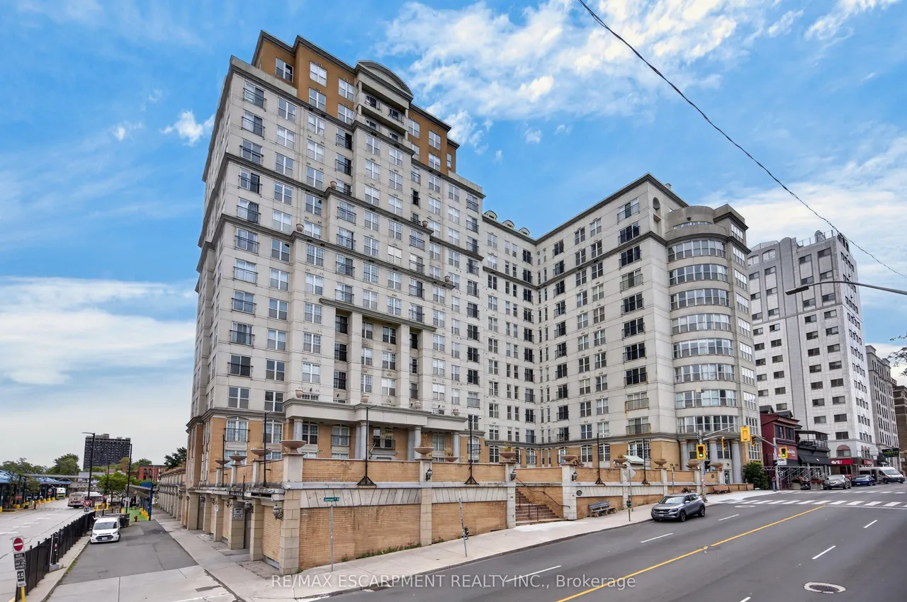 135 James Street S
