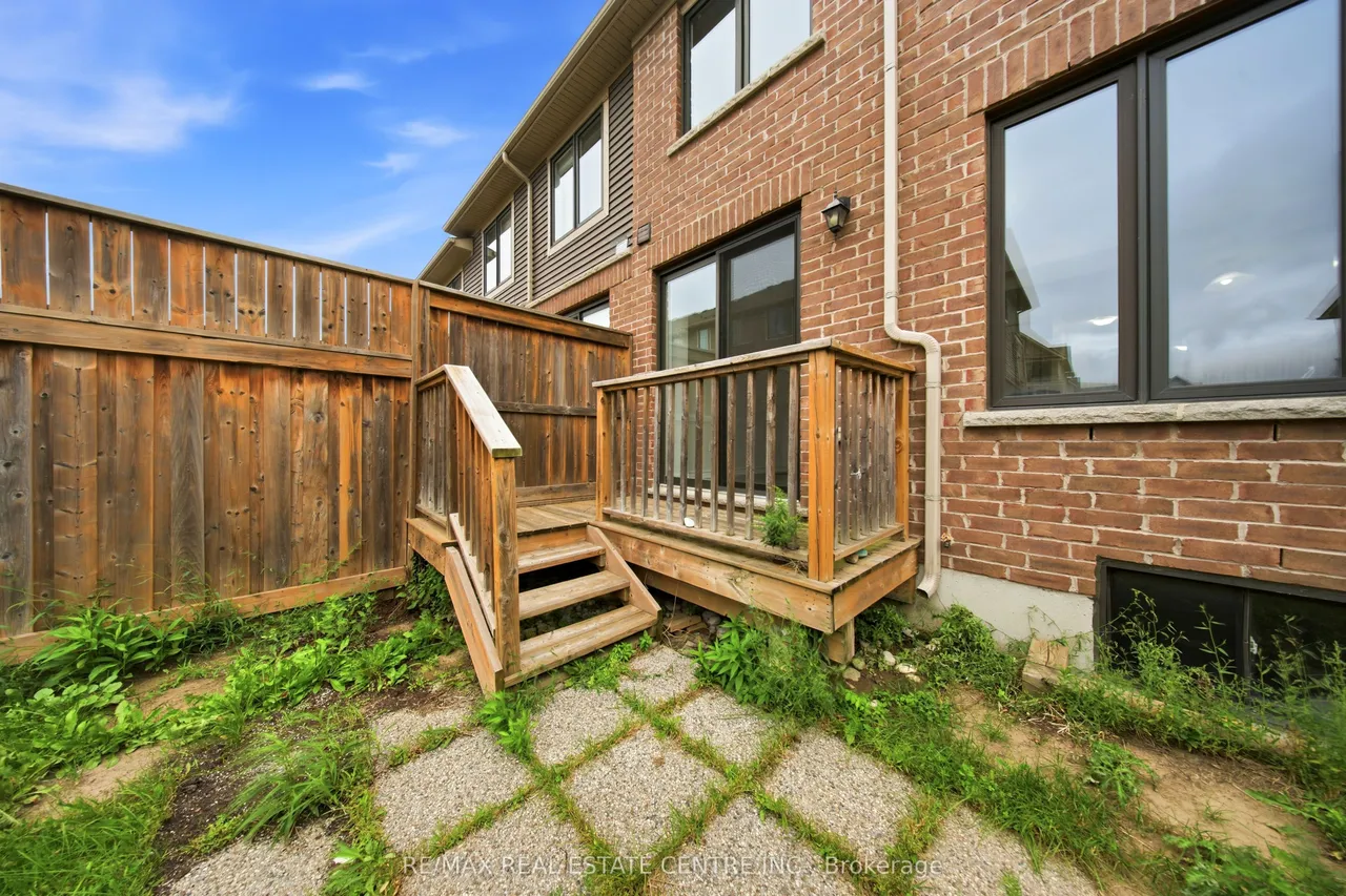 1890 Rymal Road E — photo 33