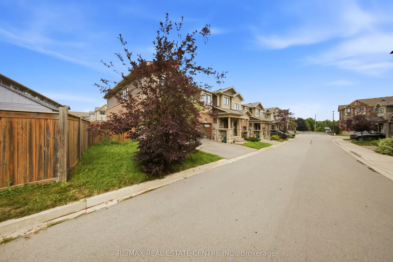 1890 Rymal Road E — photo 34