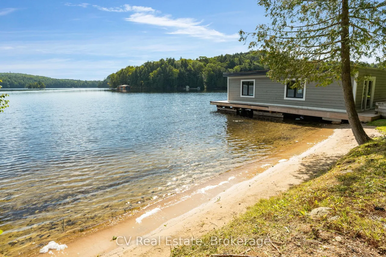 1017 White Pine Road — photo 3