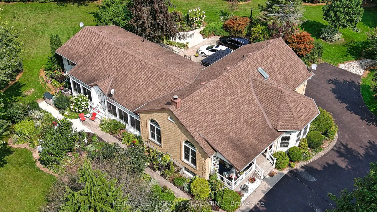 8982 Yarmouth Centre Road