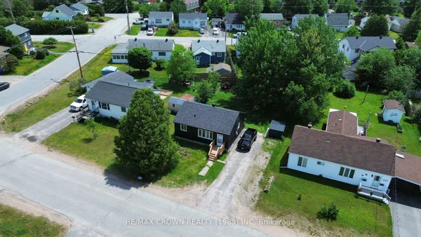 479 Angus Avenue — photo 2