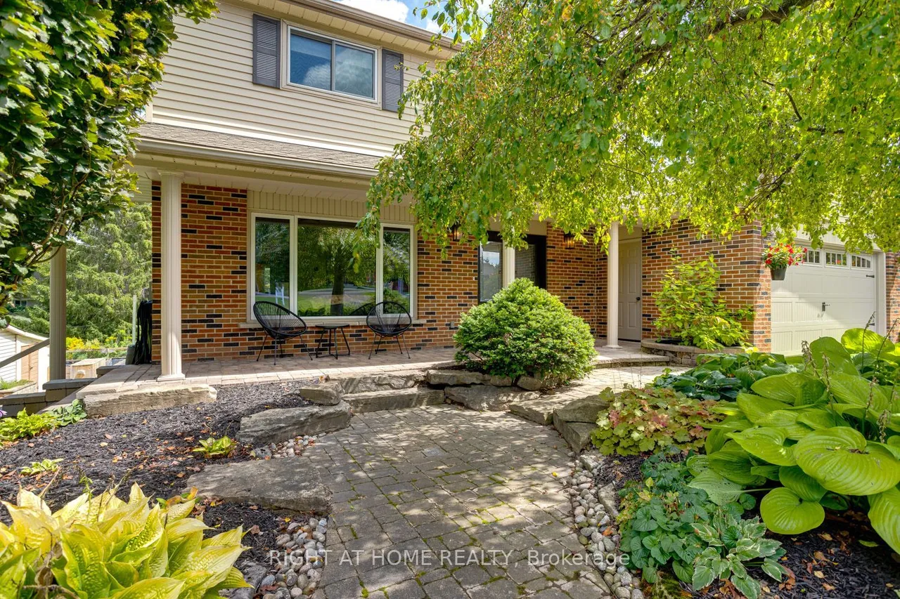 63 Robinglade Avenue — photo 3