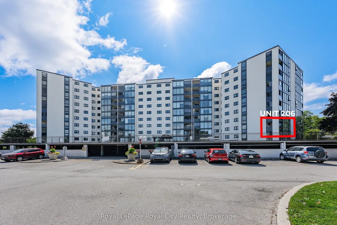 19 Woodlawn Road E