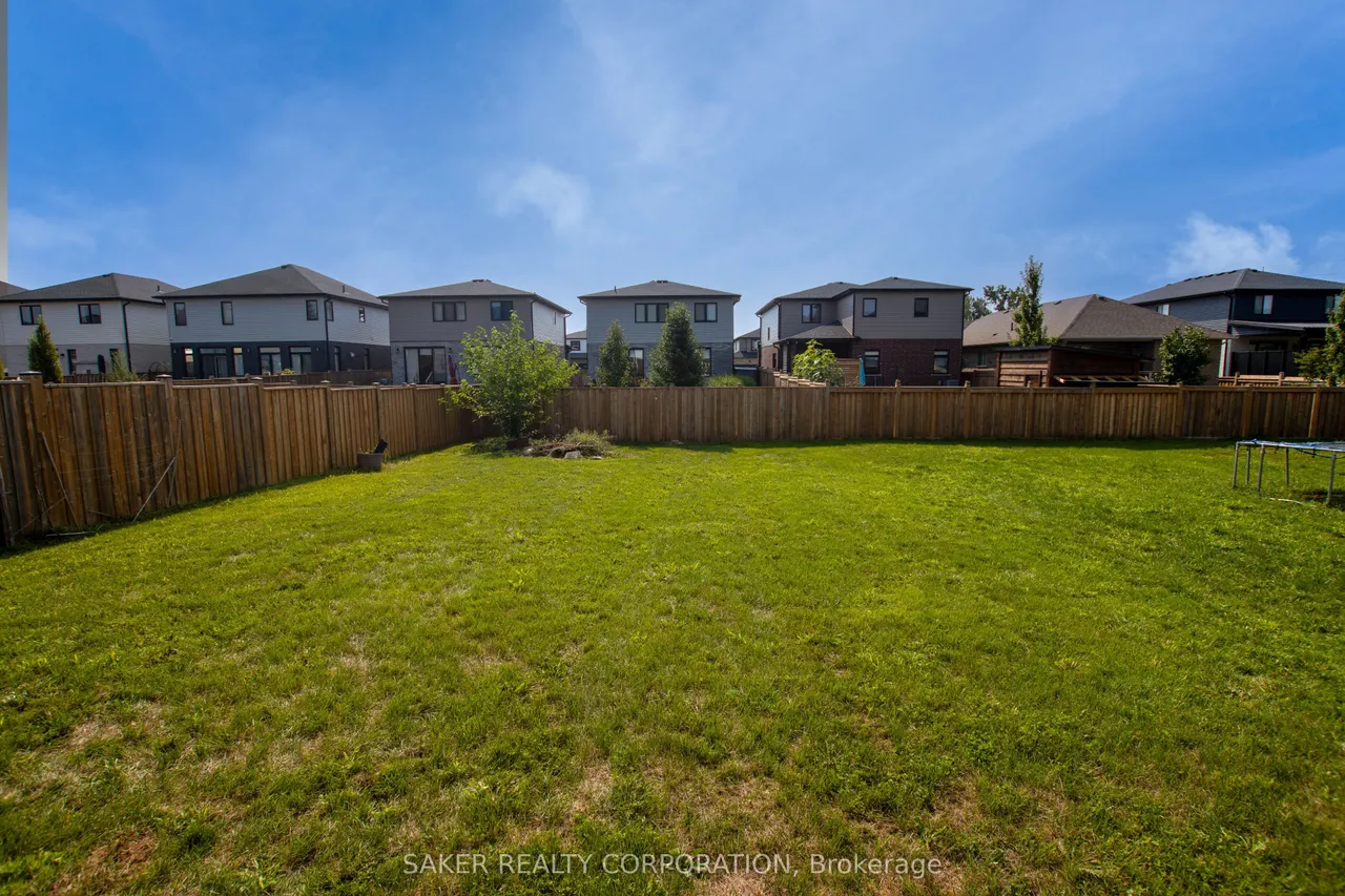 16 Armstrong Street — photo 29