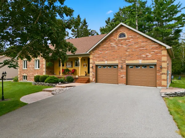 115 Pinewood Boulevard