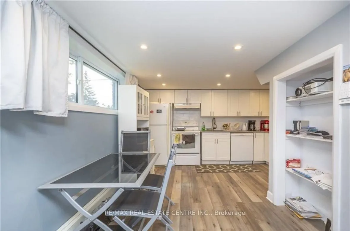 1403 Sault Street — photo 3