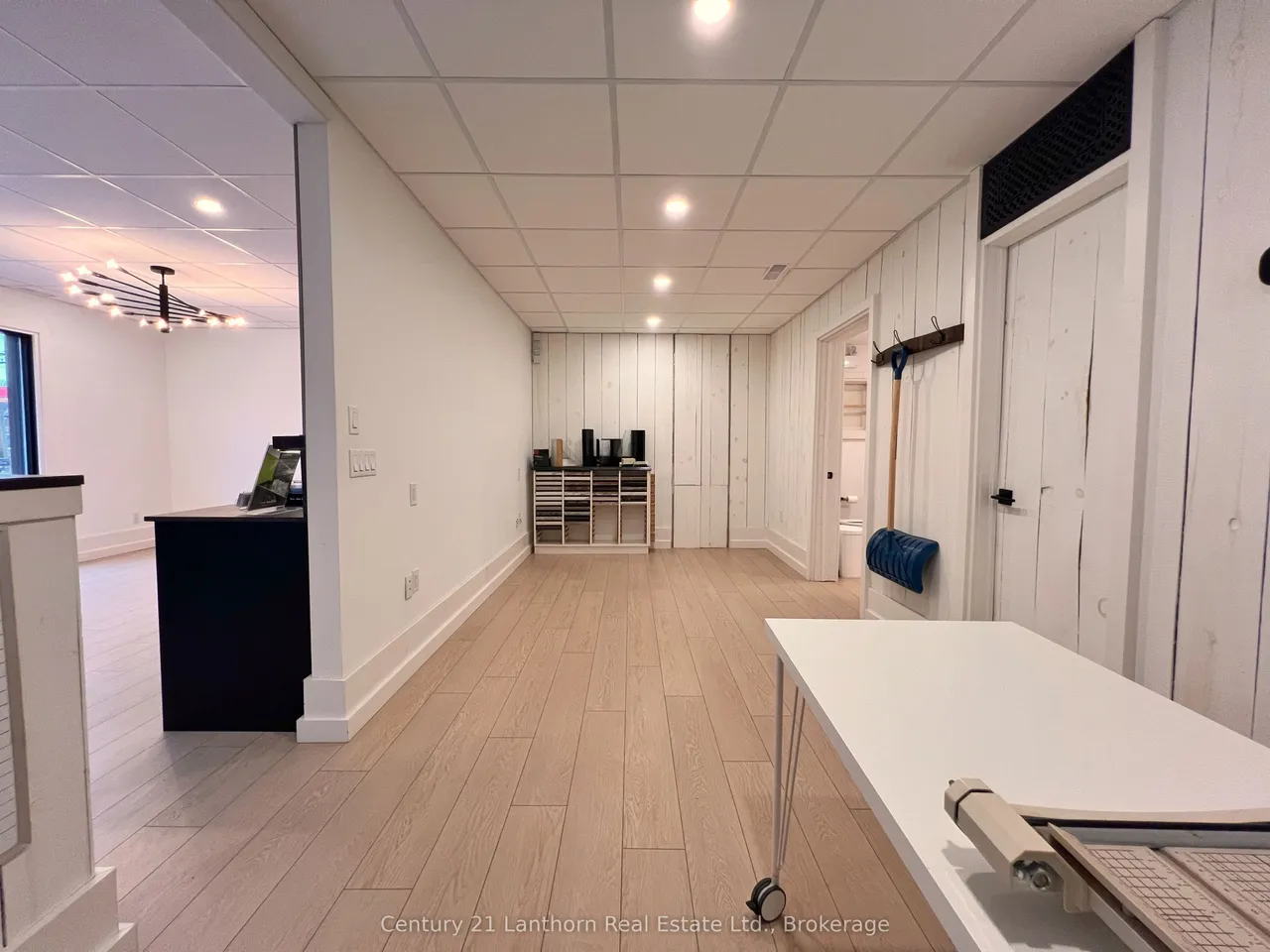 318 Picton Main Street — photo 8