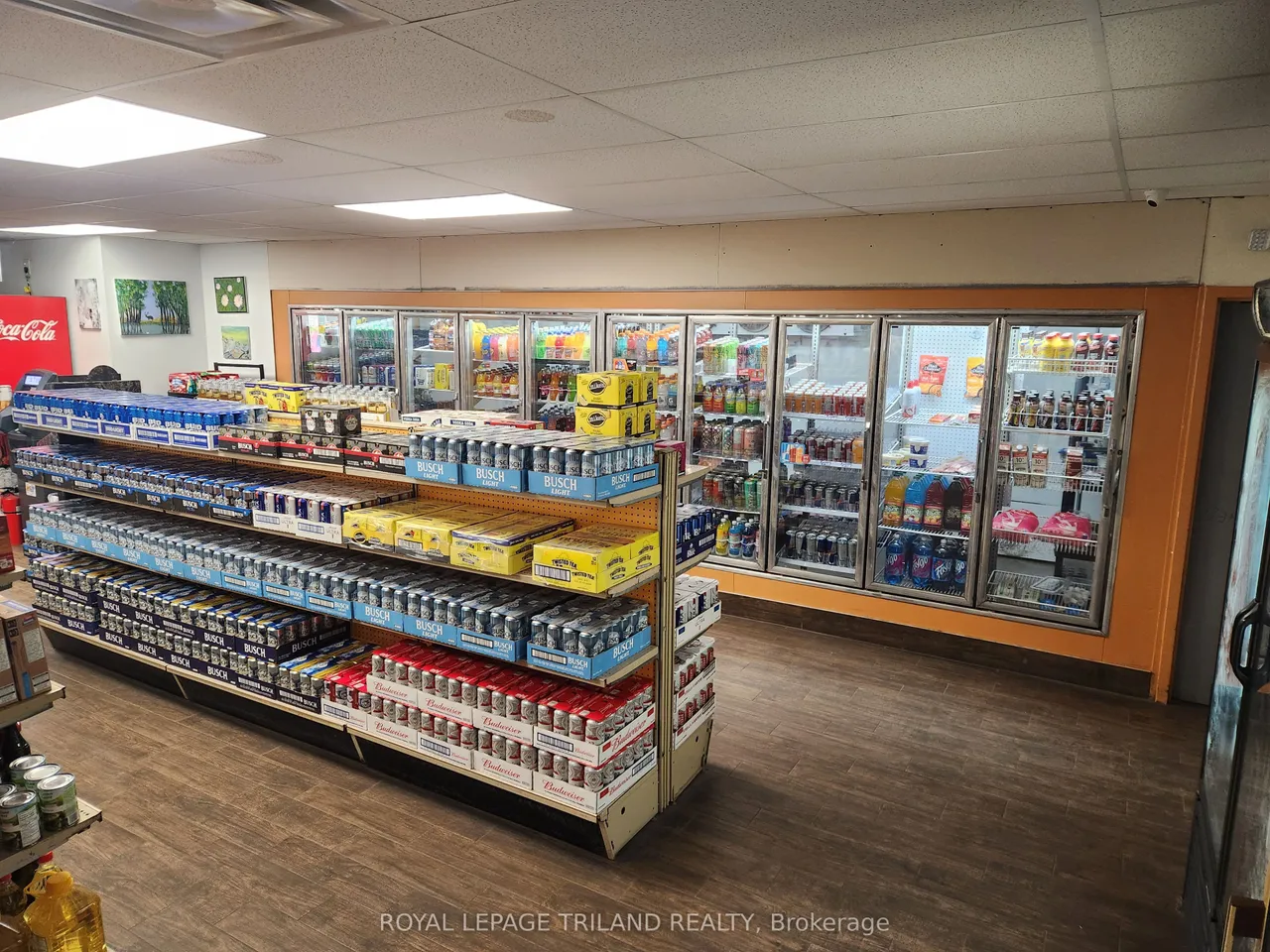 380 Albert Street — photo 8