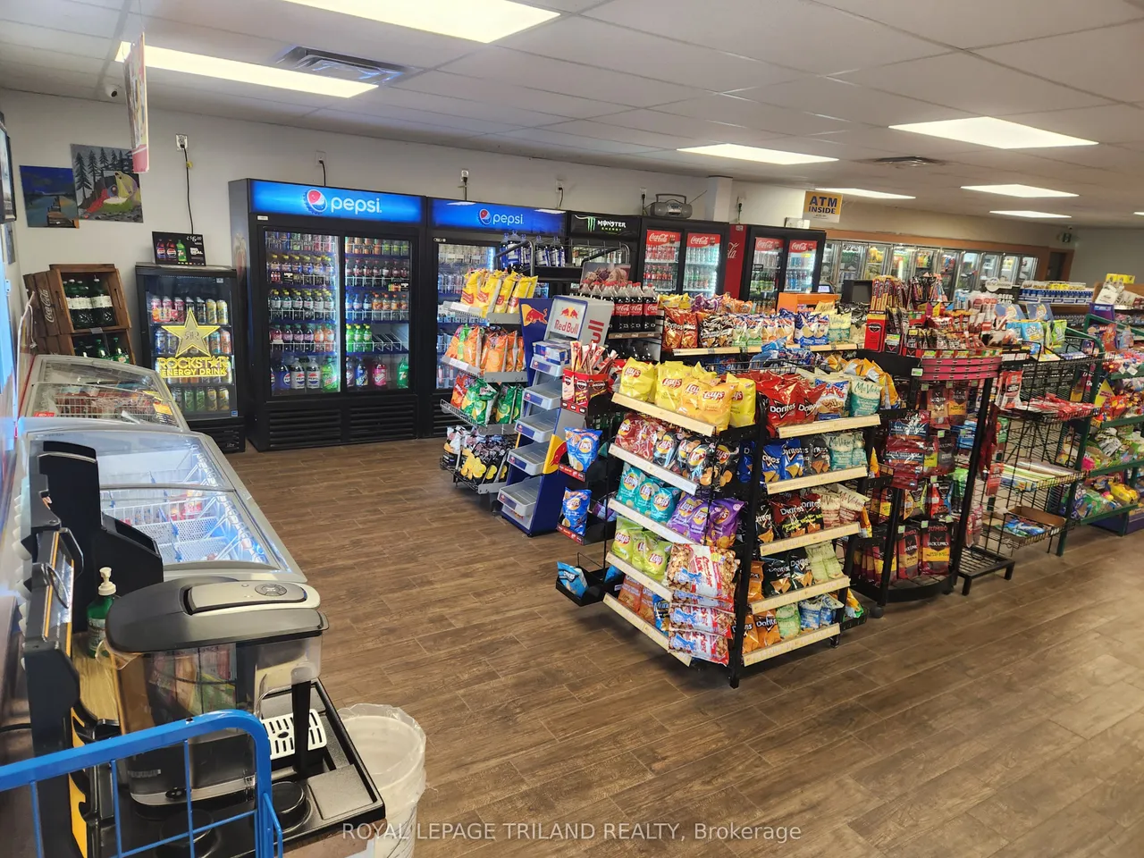 380 Albert Street — photo 9