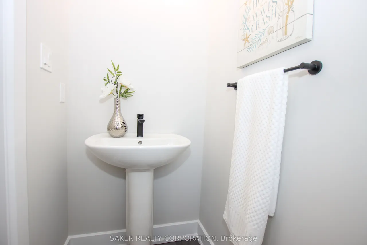 575 REGENT Street — photo 3