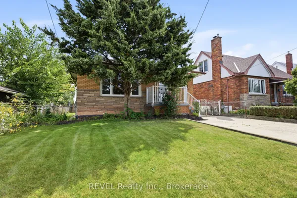 330 Waverly Street — photo 2