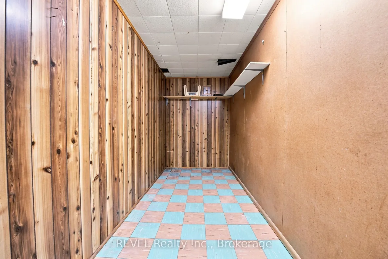 330 Waverly Street — photo 39