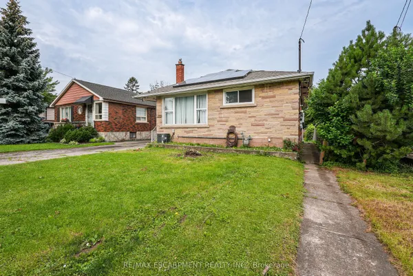 689 Burgess Avenue — photo 2