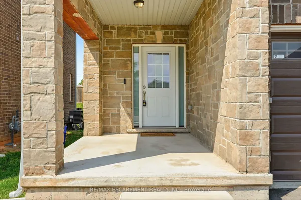 67 PINOT Crescent — photo 2