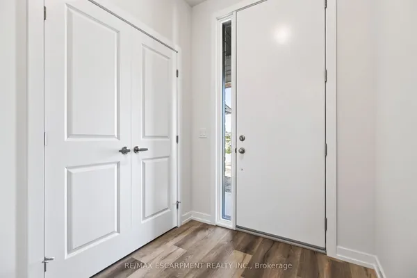 96 Valley Trail Place — photo 2