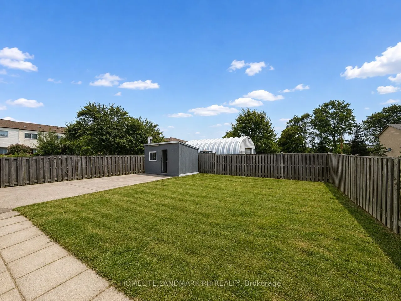 217 Limeridge Road W — photo 28