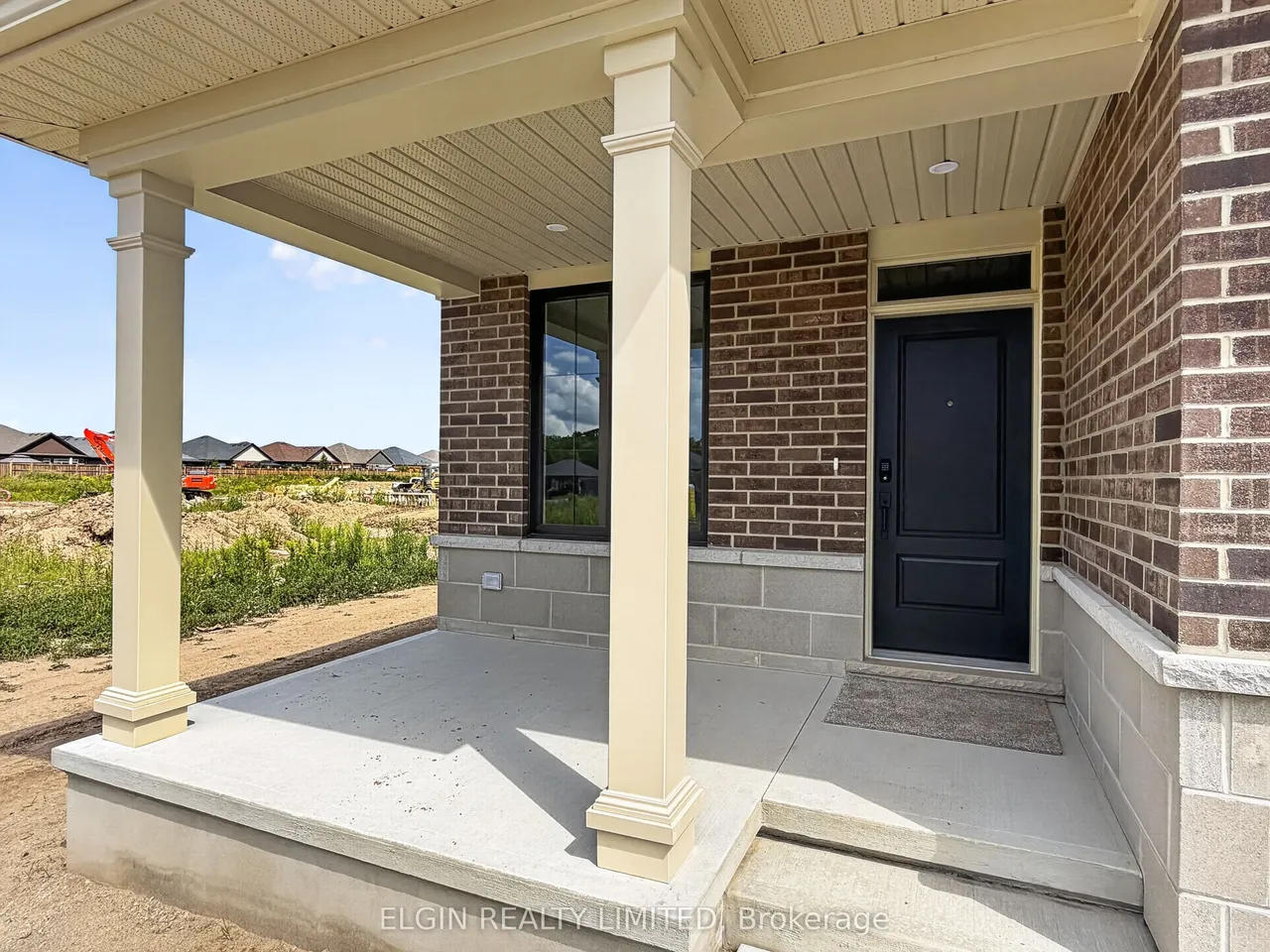 2 Thomas Court — photo 2