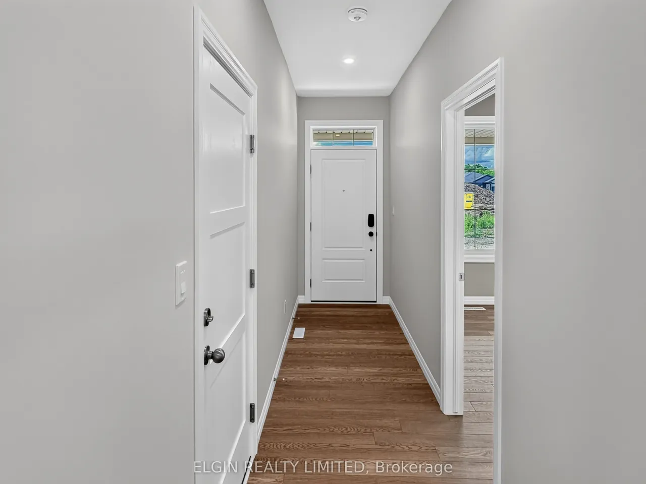 2 Thomas Court — photo 3