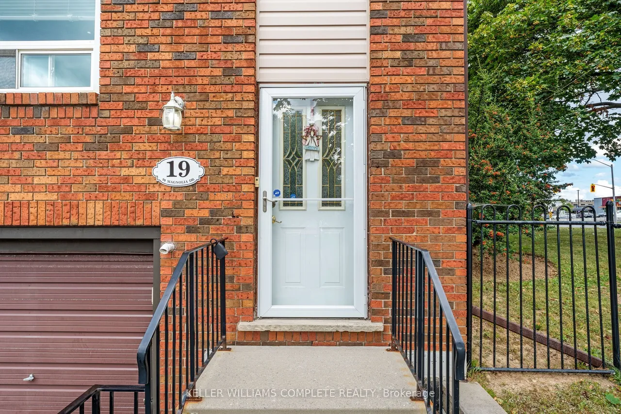 90 Magnolia Drive — photo 2