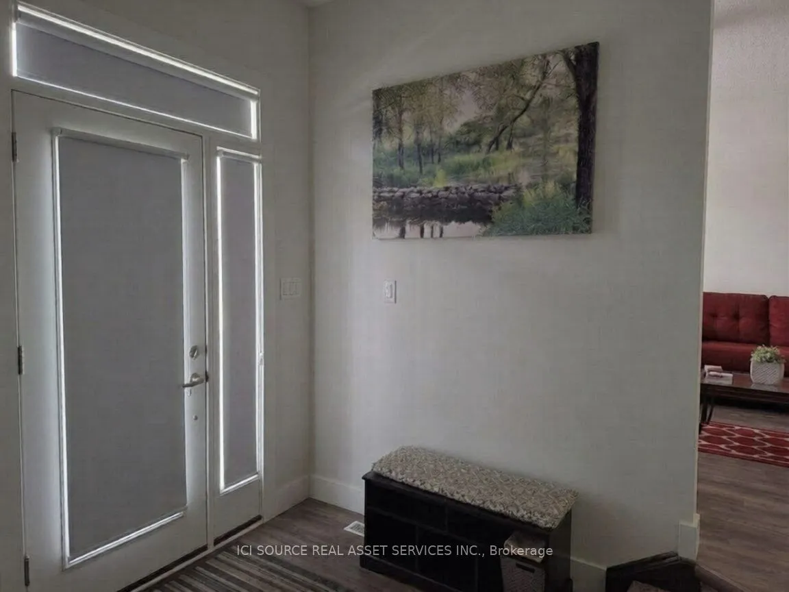 20 Helen Court — photo 2