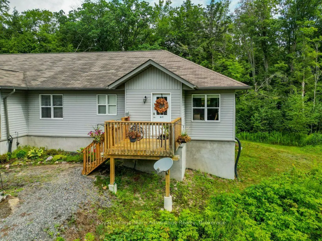 45 Seguin Place — photo 3