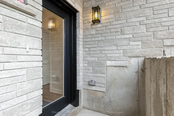 440 Wellington Street E — photo 2