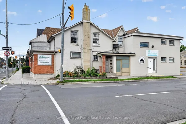 308 Charlotte Street — photo 2