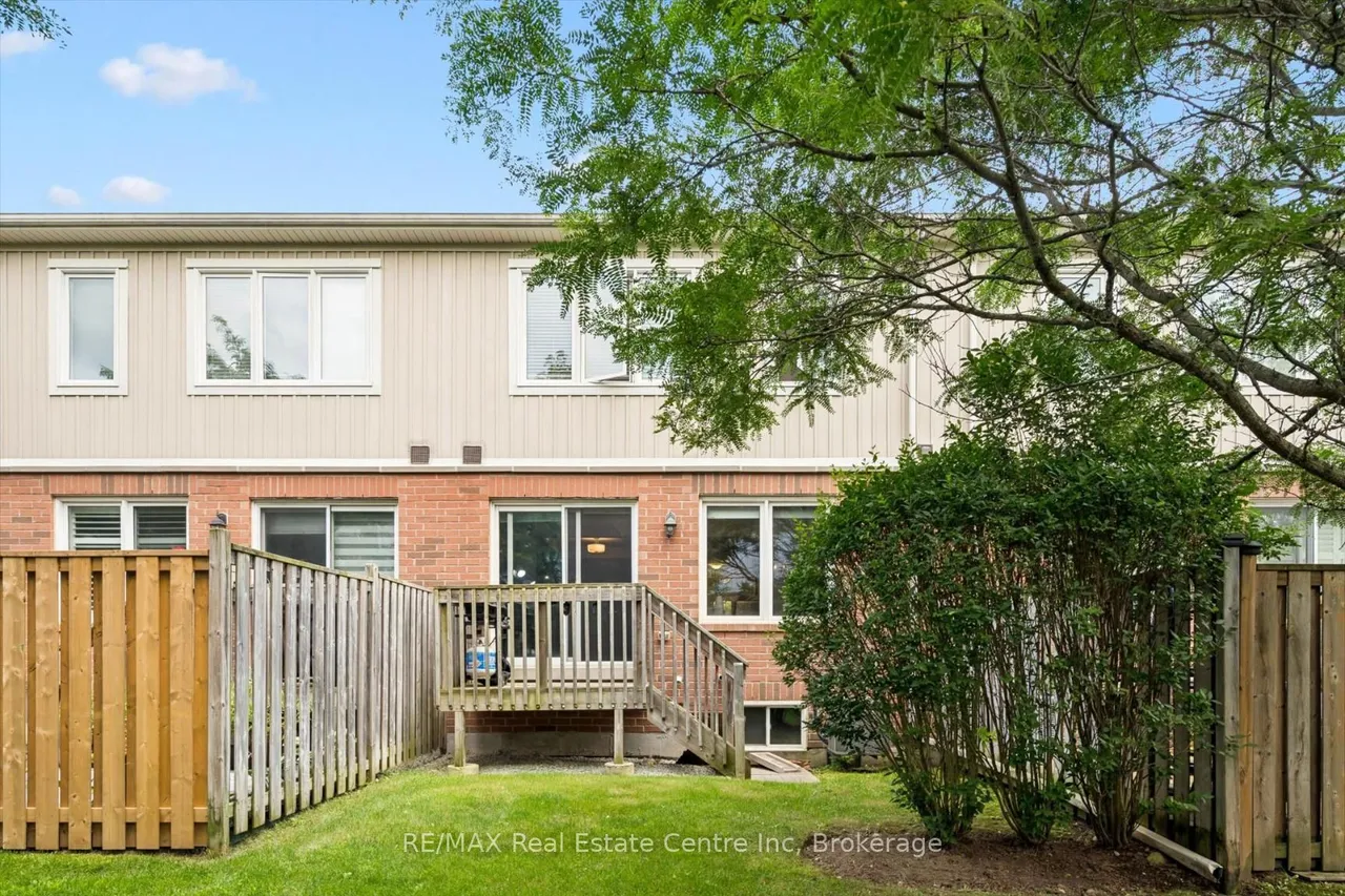 1035 Victoria Road S — photo 21