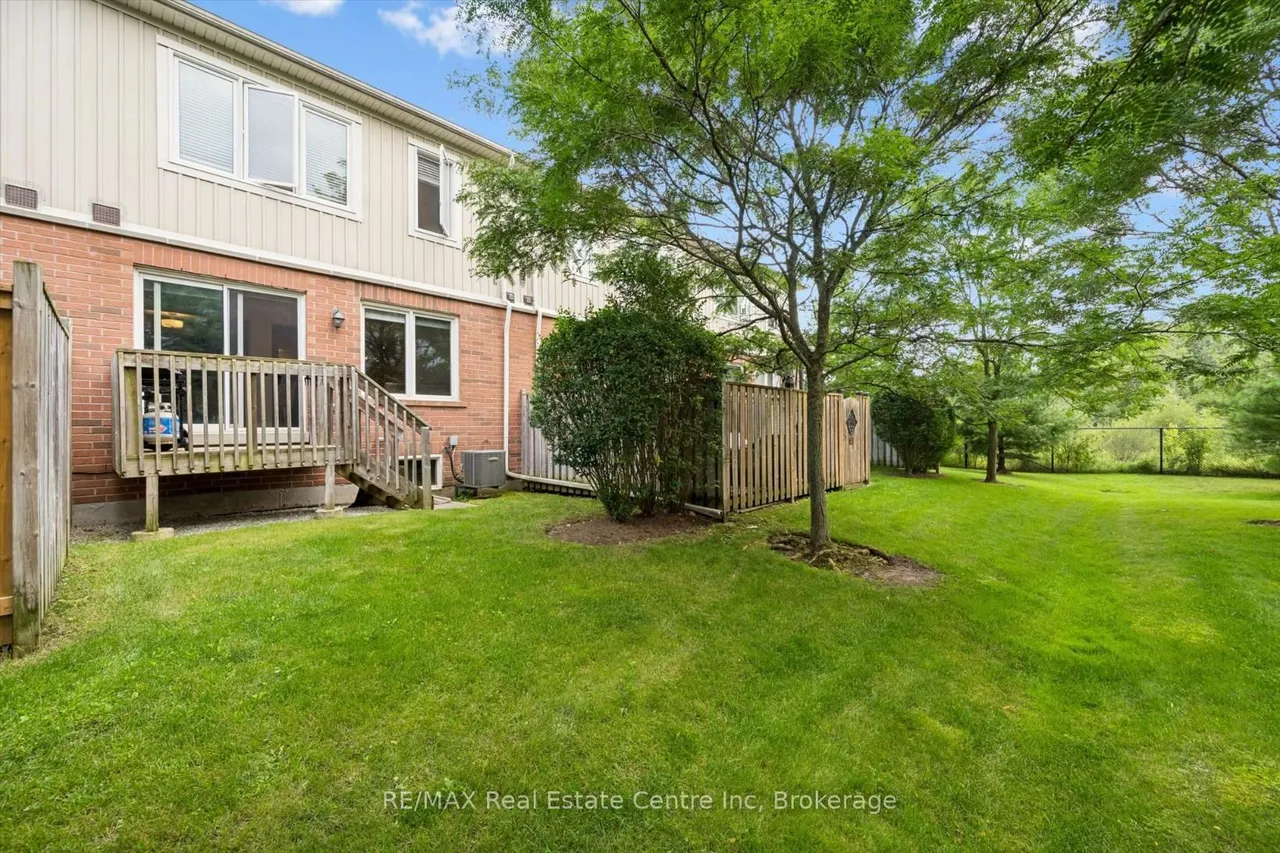 1035 Victoria Road S — photo 20