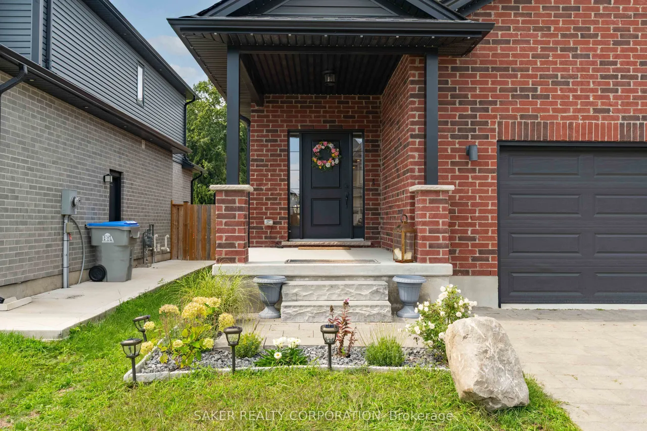 7 Armstrong Street — photo 2