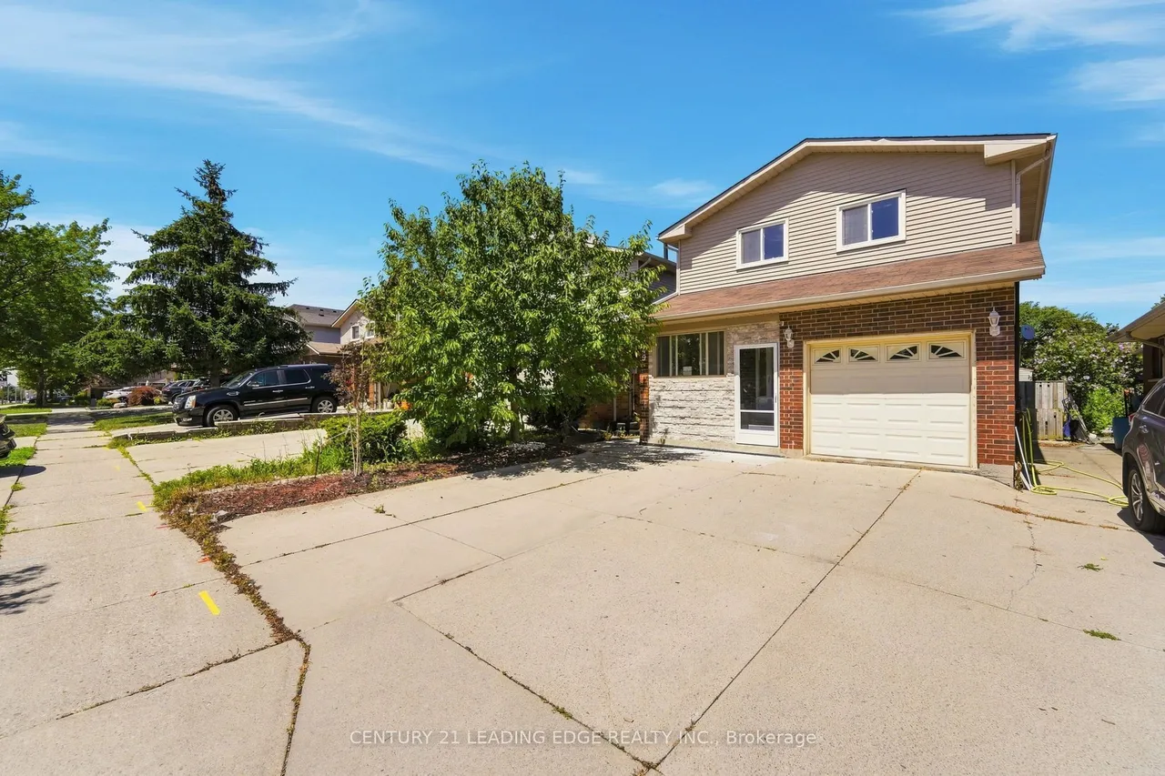 749 Stone Church Road E — photo 3