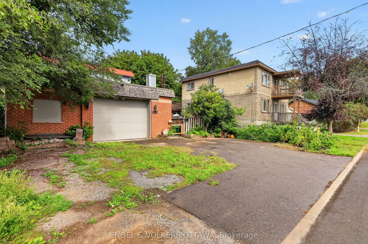 253 Frechette Street — photo 3