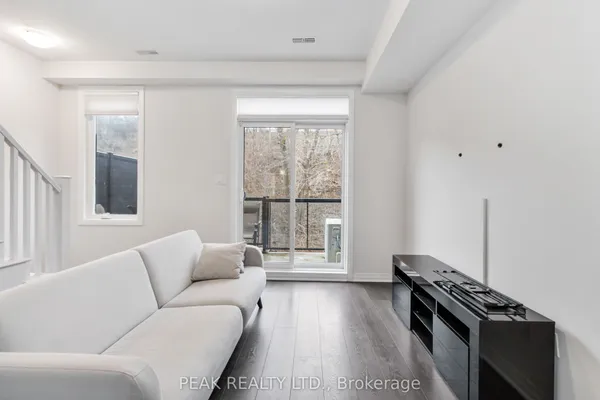 2 Willow Street — photo 2