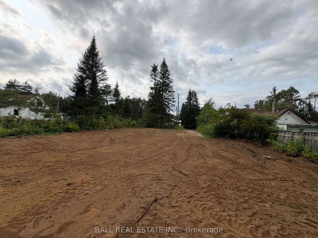 0 The Avenue — photo 10