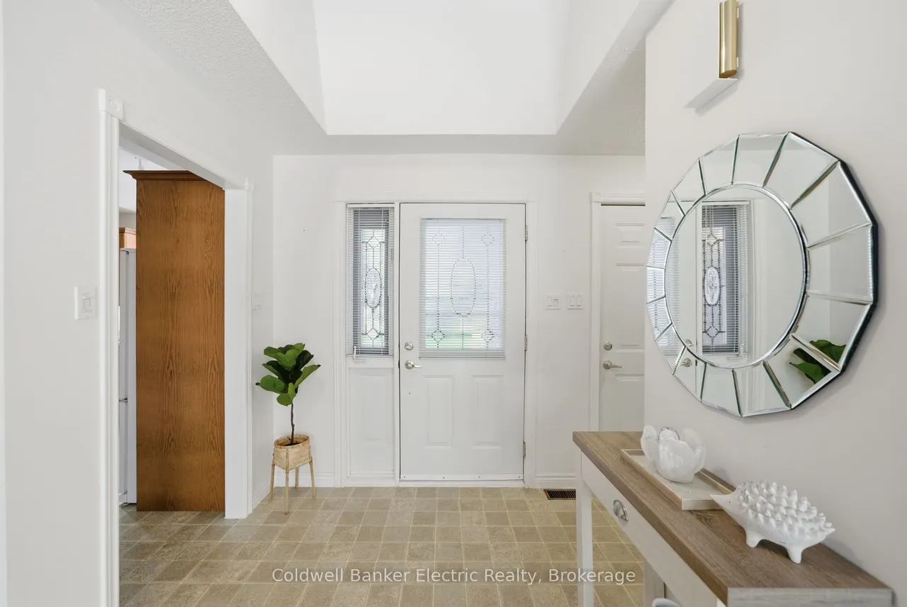 300 Franmor Drive — photo 3