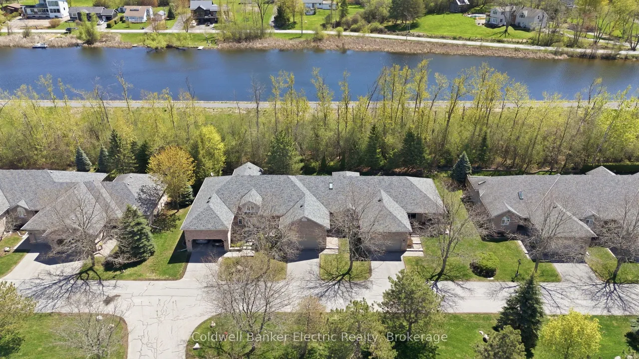 300 Franmor Drive — photo 2