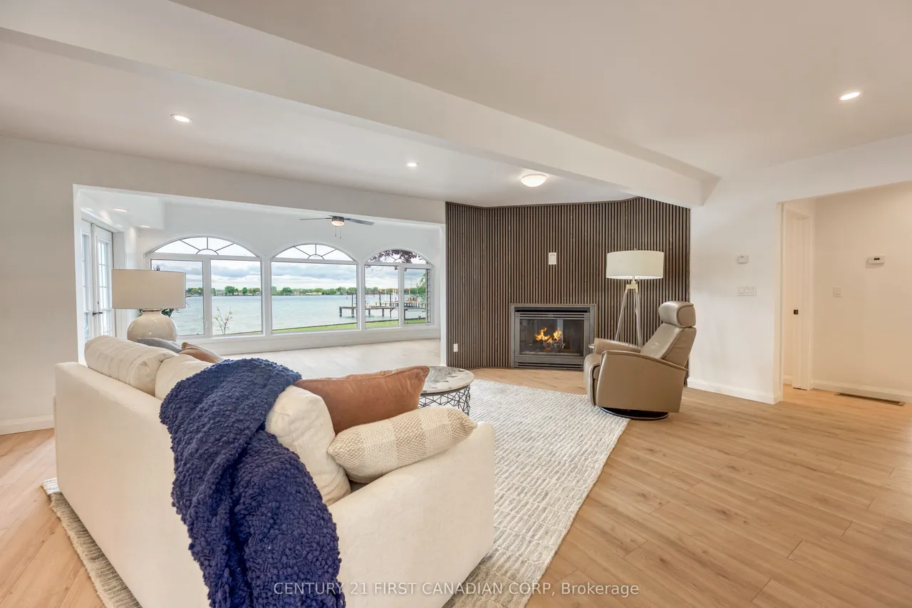 3877 St Clair Parkway — photo 3