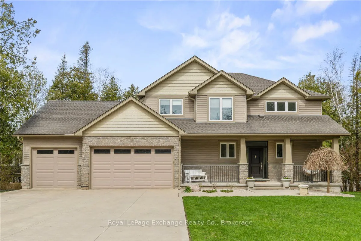 14 Kuehner Street — photo 2