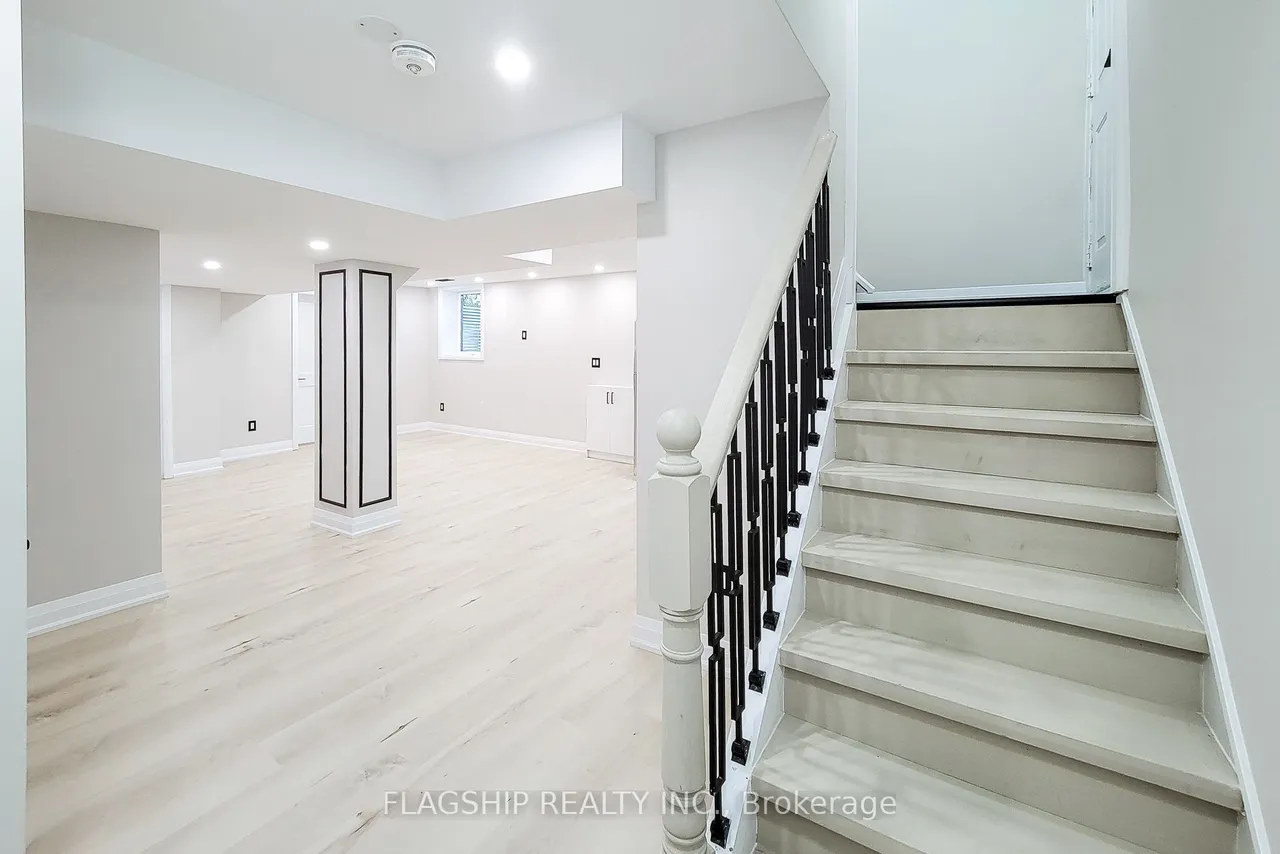 292 Glenholme Avenue — photo 50