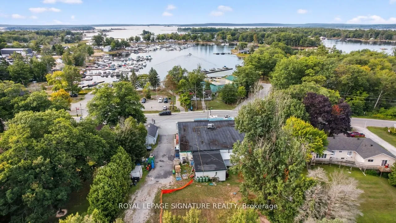 2604 Honey Harbour Road — photo 15