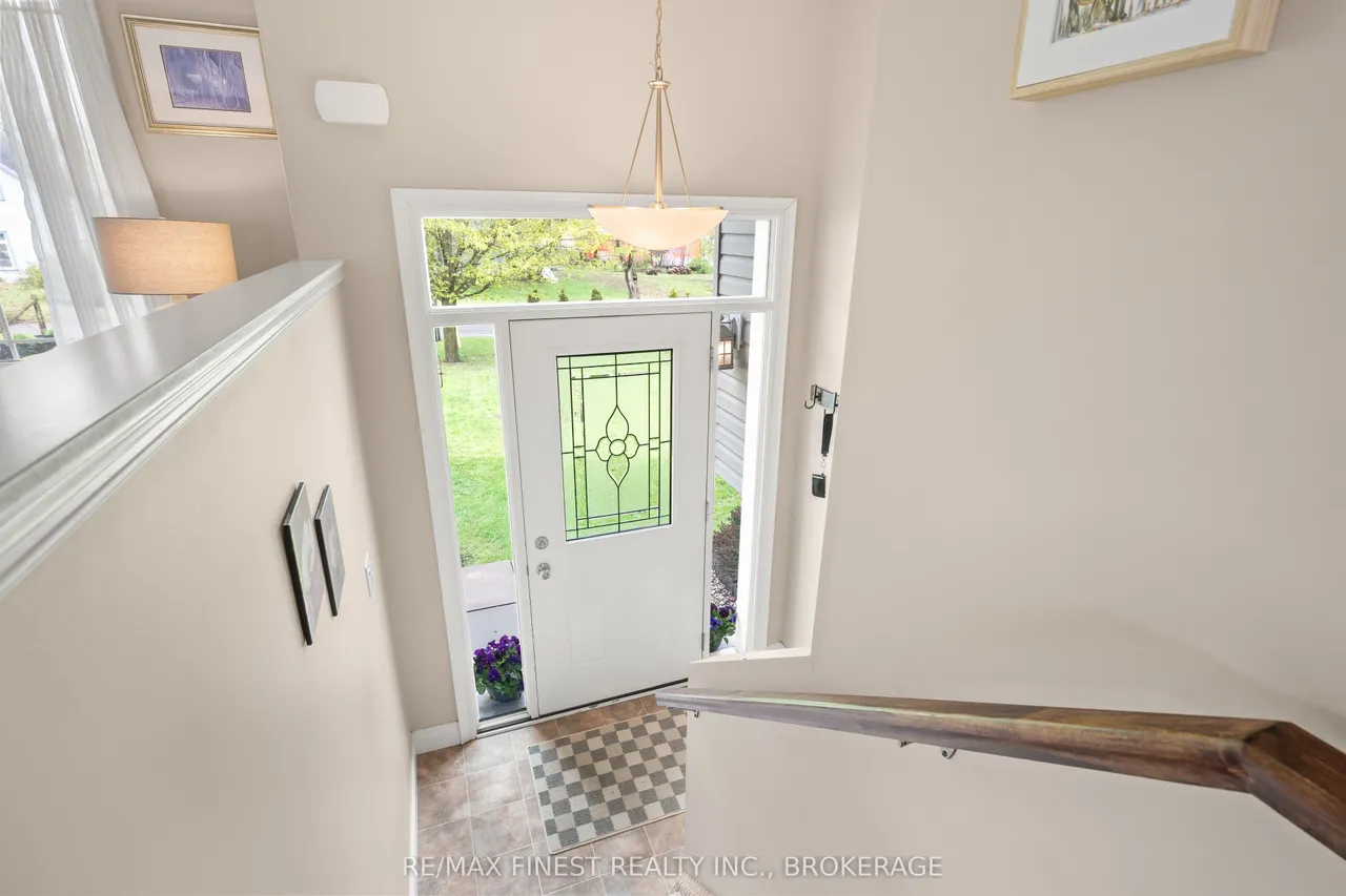 145 Upper Lake Street — photo 3