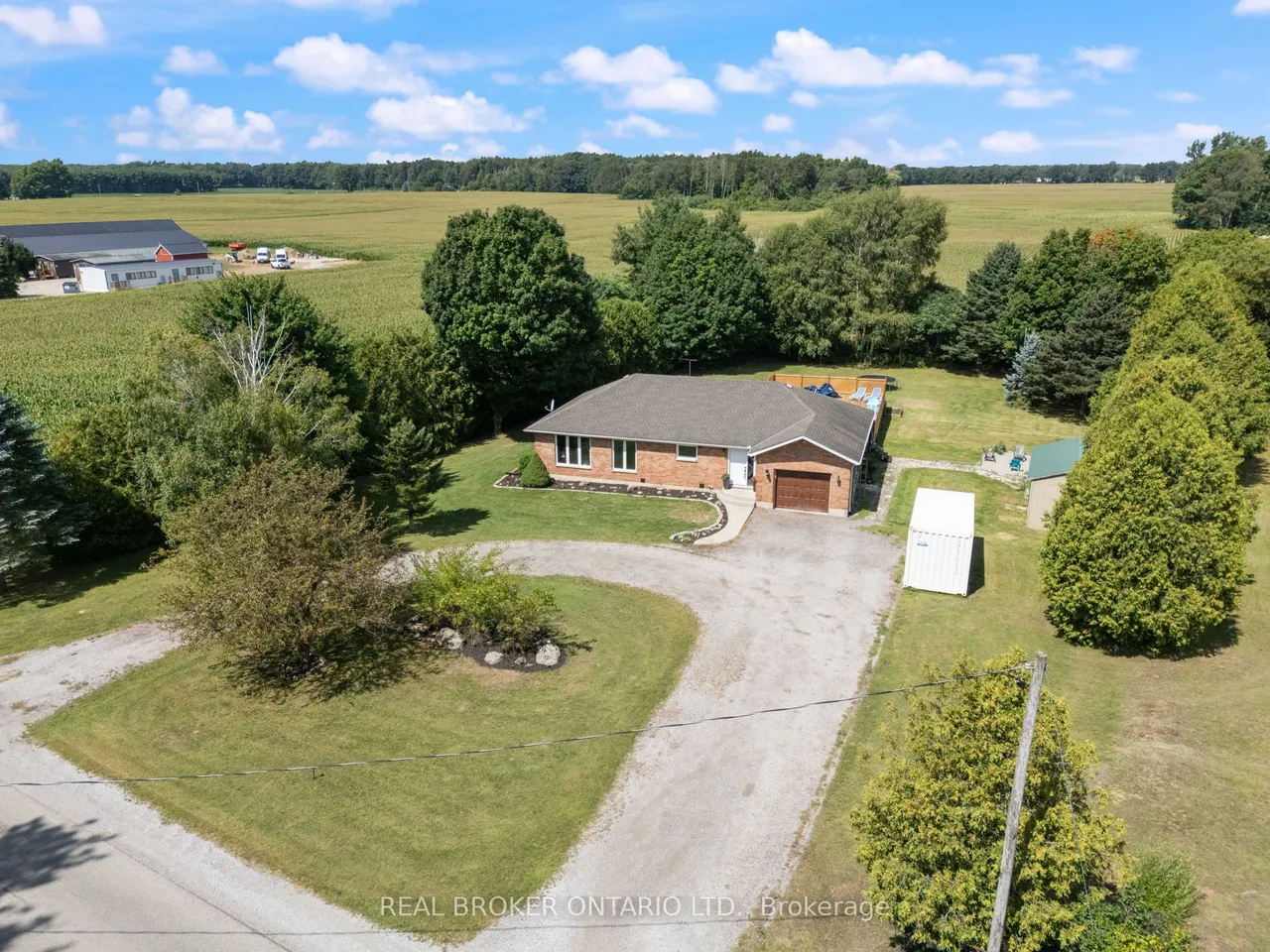 553 NORFOLK COUNTY ROAD 21 — photo 35