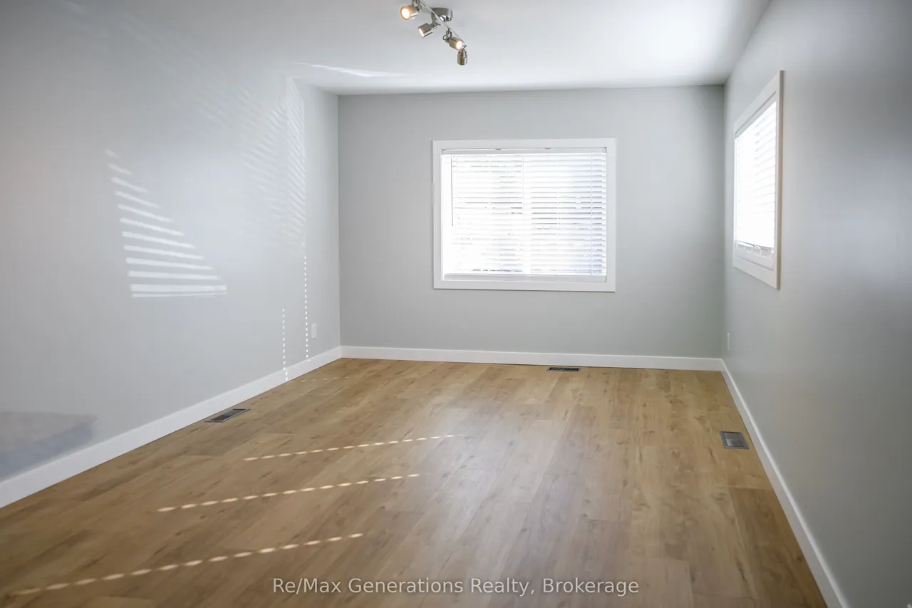 1055 Chippewa Road, Unit F3 — photo 3