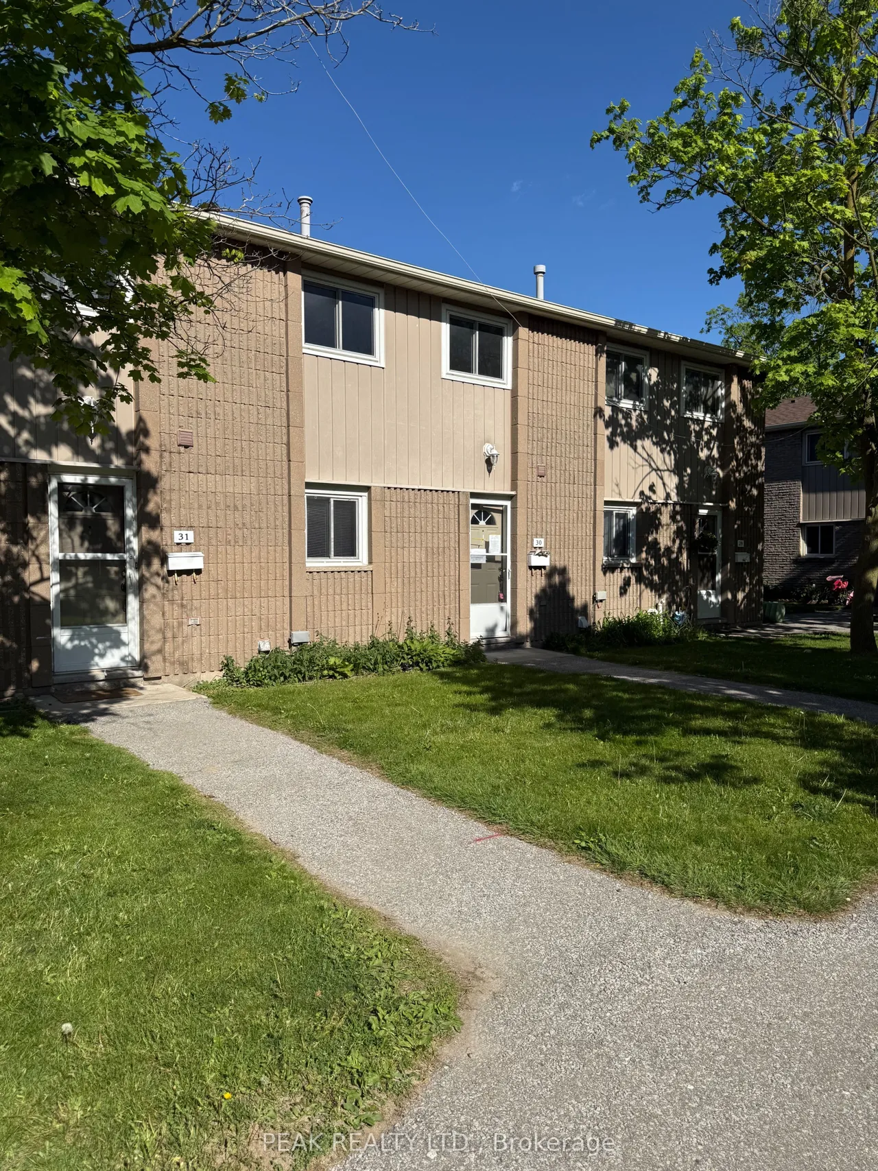 25 Upper Canada Drive — photo 16