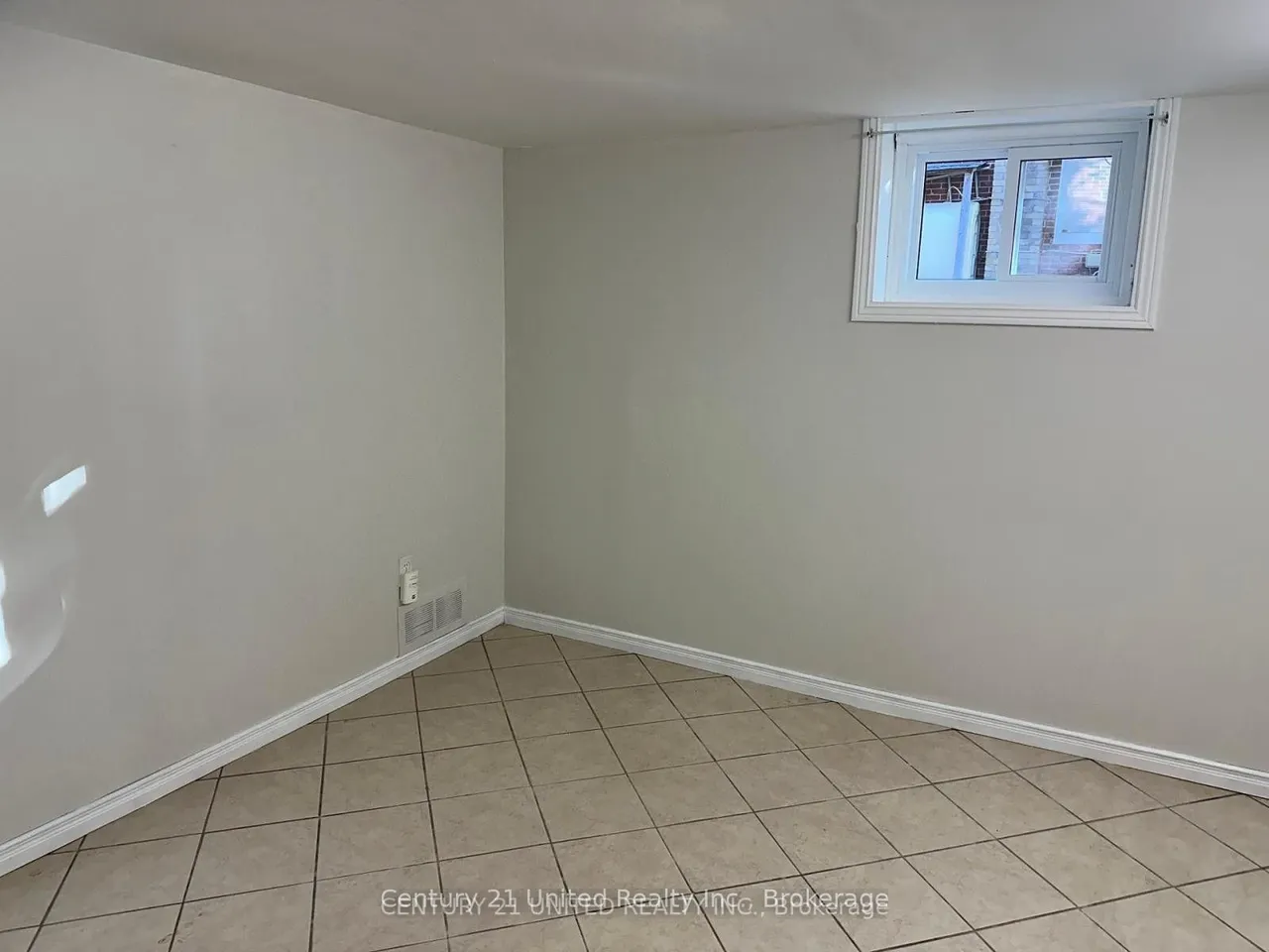 140 Maria Street — photo 16