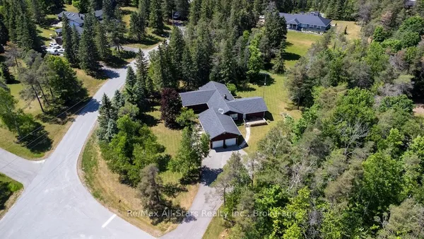32 Forest Drive