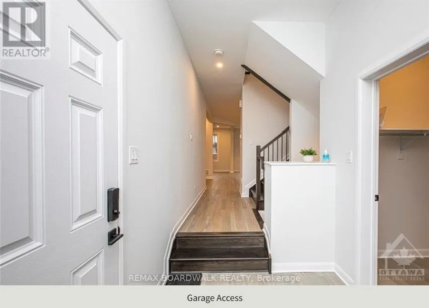 140 SHALLOW POND Place N — photo 2
