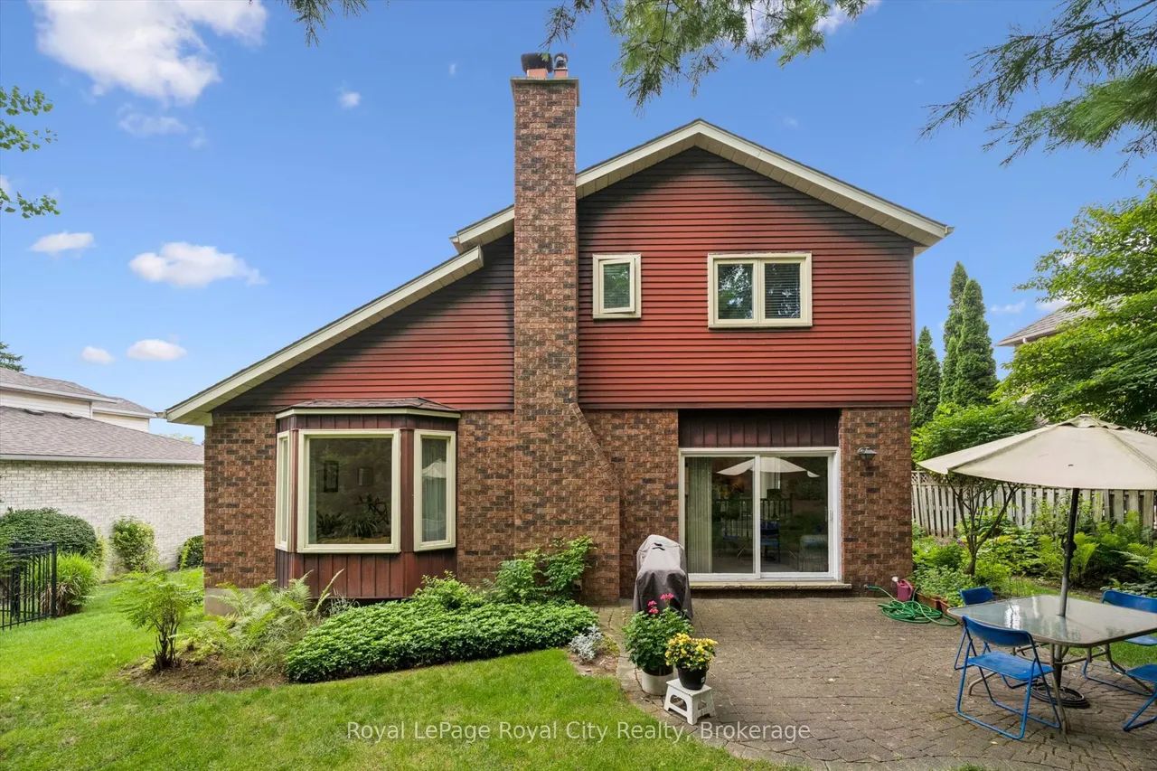 8 MOLLISON Court — photo 28